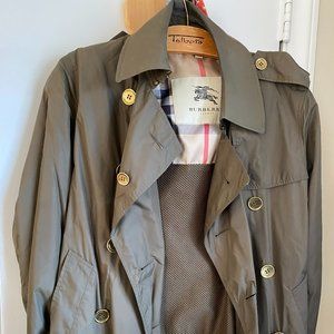 Burberry Utility jacket size 6 US Olive